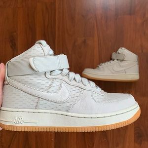 Nike Air Force 1 High Women Sneakers